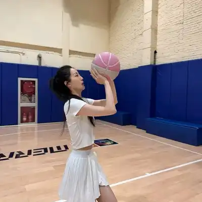 韦凡
